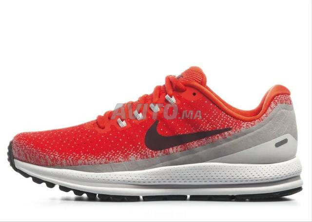 NIKE AIR ZOOM VOMERO 13 / ROUGE HABANERO 42,5 / NEUF - 2