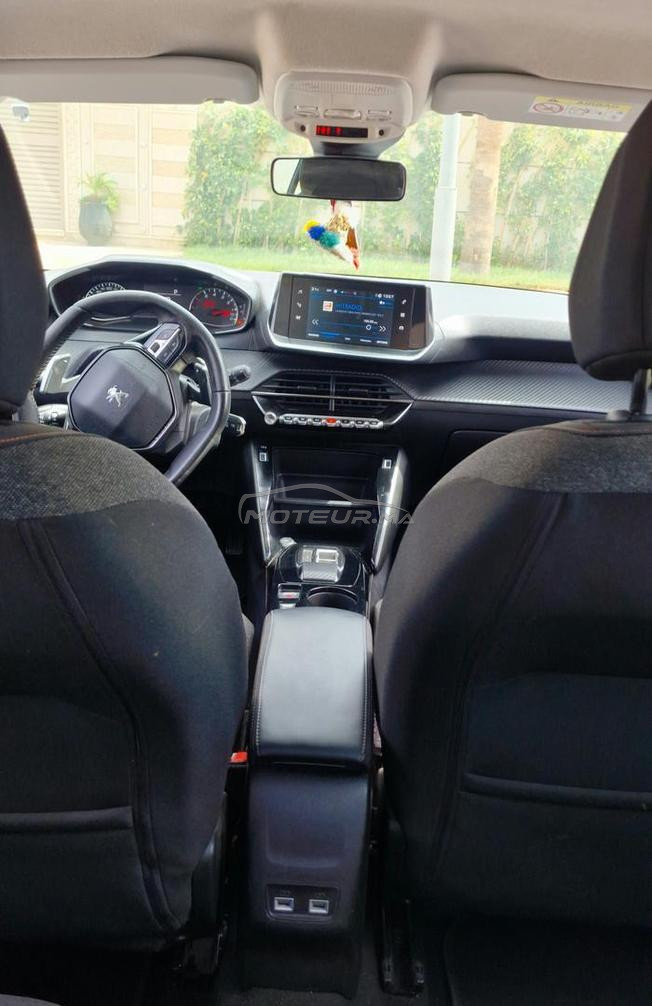 Peugeot 208 automatique 