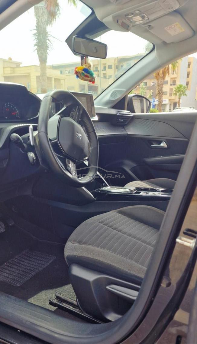Peugeot 208 automatique 