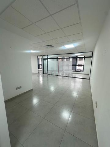 Location, Bureau - 2