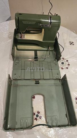 Machine à coudre vintage année 1950 - 2