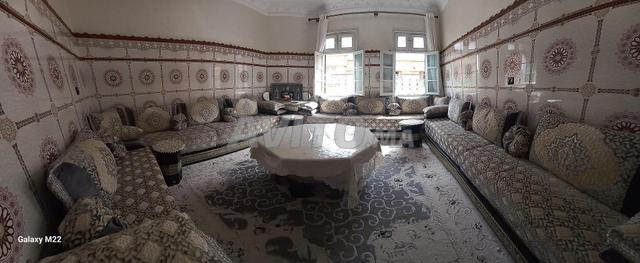 Coussins veloutés à vendre et tapis