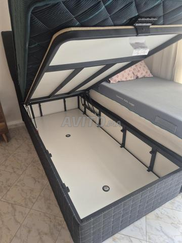 Deux lits avec matelas à vendre - 2