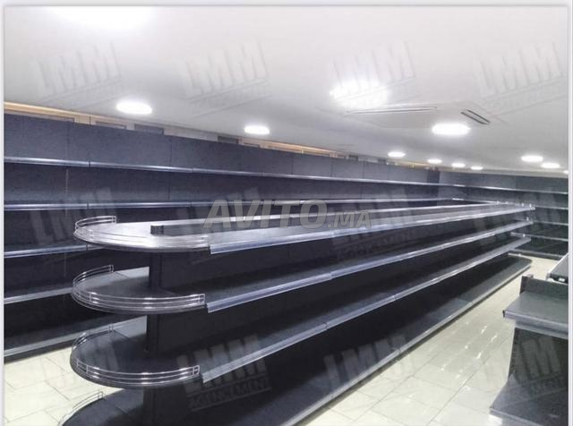 Étagères métalliques modernes pour l'équipement de supermarchés - 2