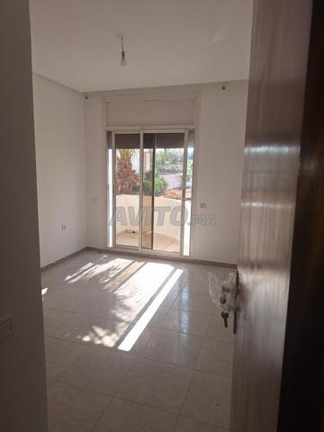 Appartement lumineux 152 m² 3ch Hay Riad Av Arar