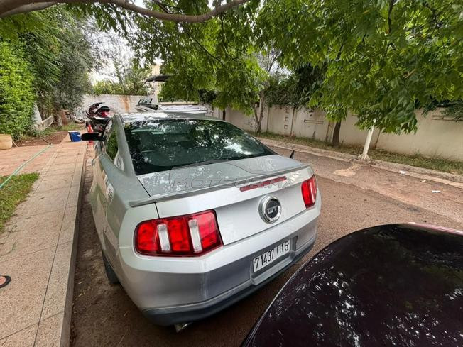 Ford Mustang Essence Manuelle 2010 à Fès
