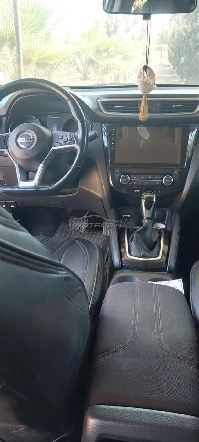 tres belle nissan QashQai 1.6 diesel 