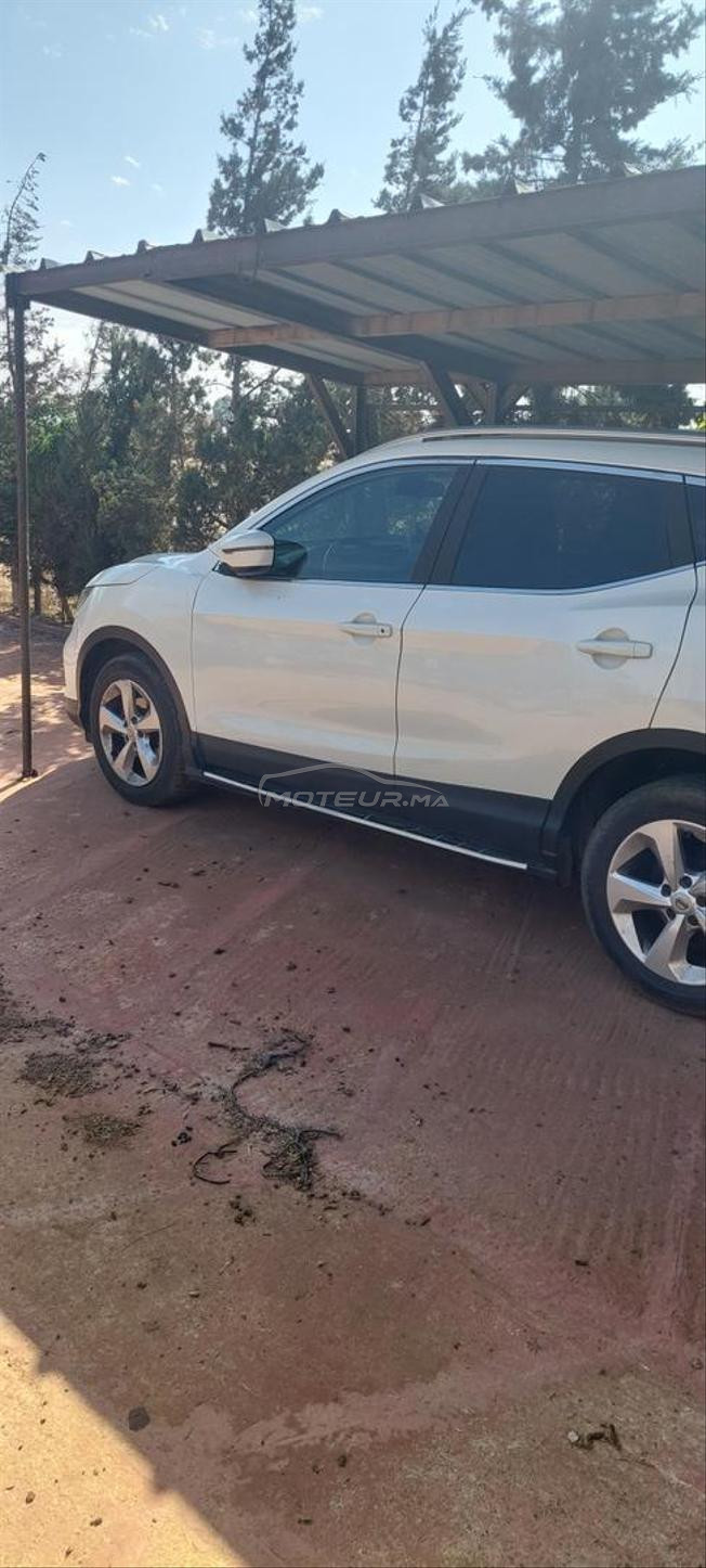 tres belle nissan QashQai 1.6 diesel 