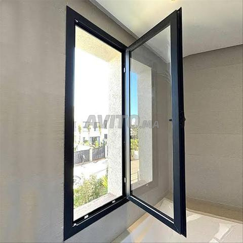 Menuiserie aluminium vitre escalier cabine - 2