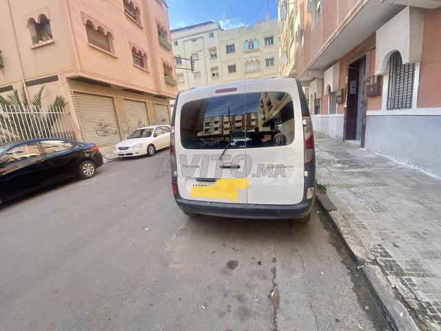 Excellente voiture avec clim prix 126000 - 2