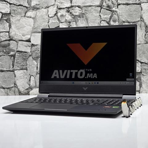 HP VICTUS 15 / Ryzen 7 8845HS / RTX 4050 6 Go