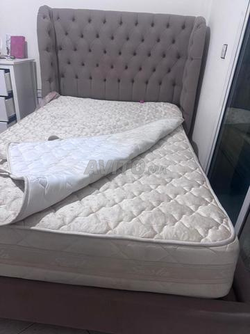 TÊTE DE LIT AVEC MATELAS - 2