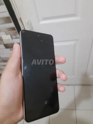 Realme C55 256GB / 16GB RAM comme neuf avec garantie - 2