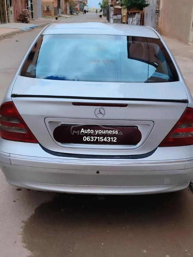 Mercedes 220 model 2006 