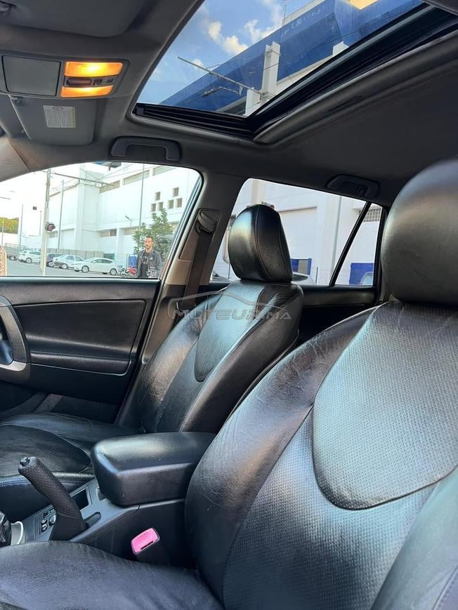 Toyota rav4. 2010.  tout option 