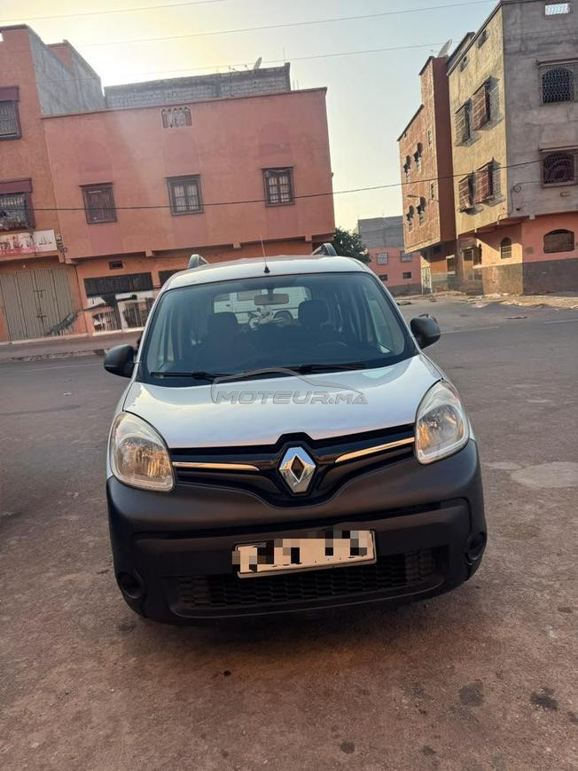 سيارة جديدة 