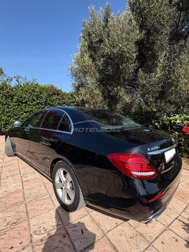 Mercedes E220 Diesel Automatique parfait état 
