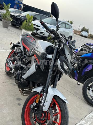YAMAHA MT09 V2 - 2