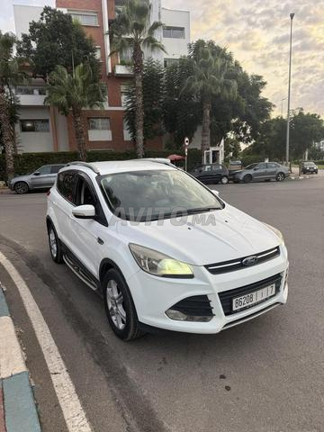 Ford Kuga 2015 1ère main - 2