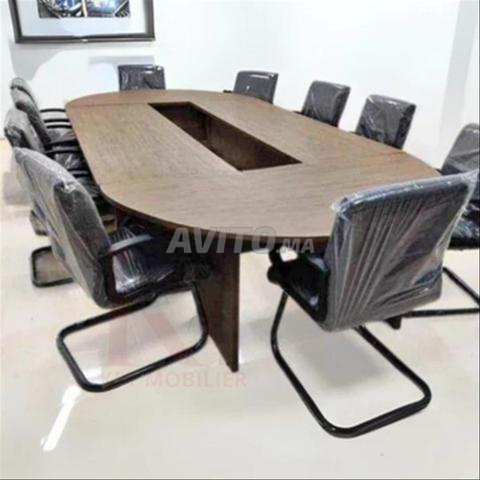 🪵 Table de Réunion en Mélaminé - 2