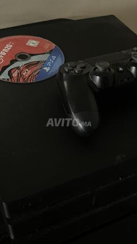 PS4 Pro 1TB avec accès online - 2