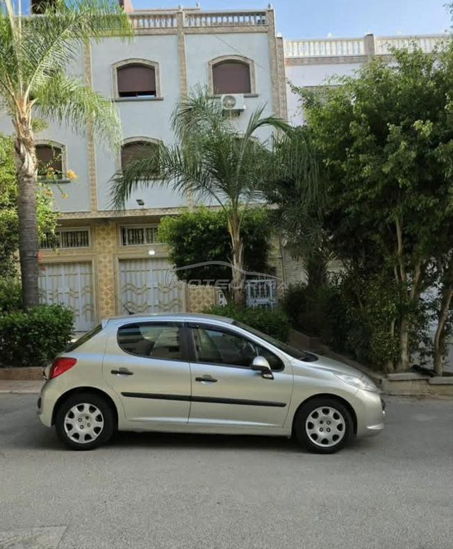 PEUGEOT 207 Model 2011