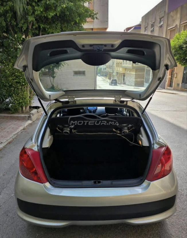 PEUGEOT 207 Model 2011