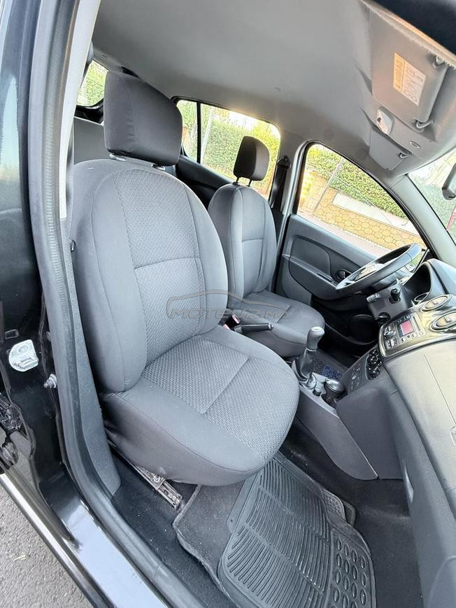 SANDERO (2019 / Diesel / Premier main)