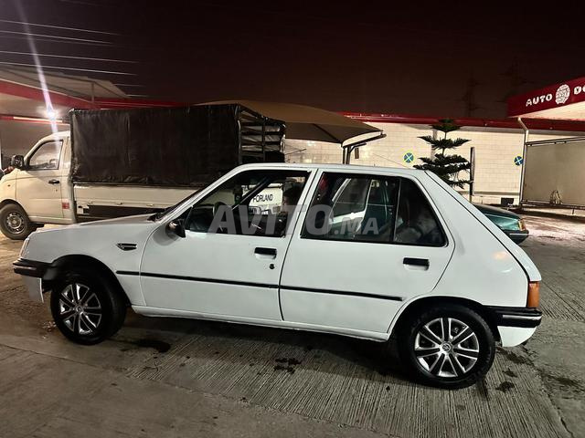 Peugeot 205