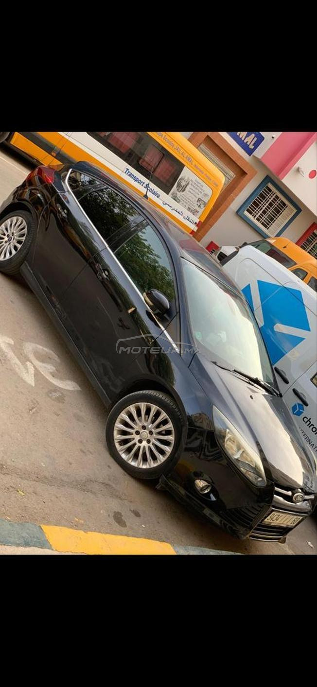 je met en vente ma voiture ford focus titanium
