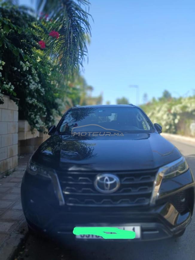 Toyota fortunée 2x4 