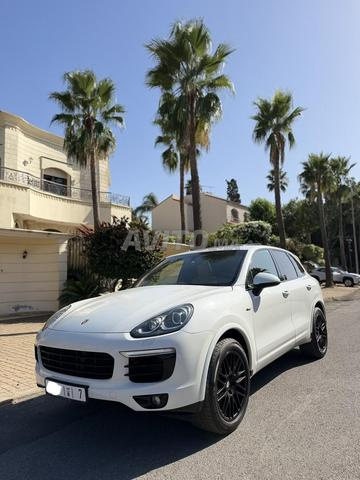 Porsche Cayenne Platinum Edition - 2