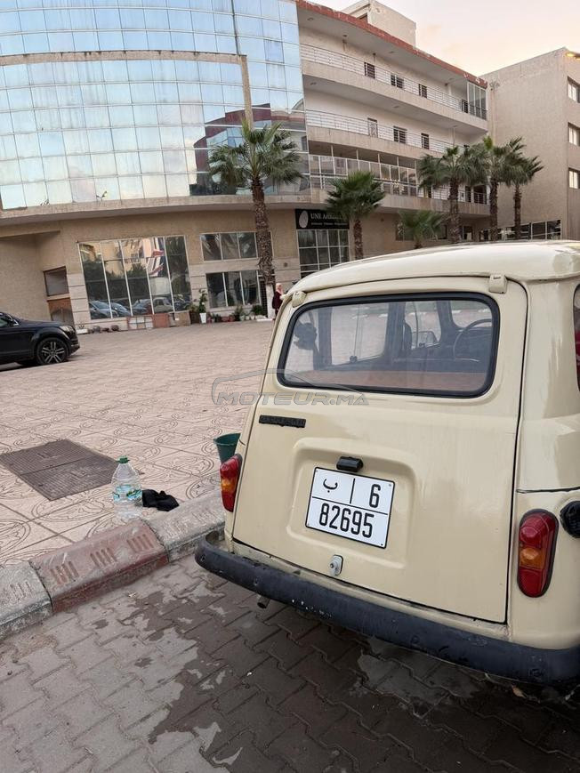Renault R4 