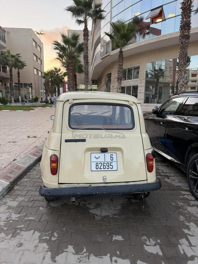 Renault R4 