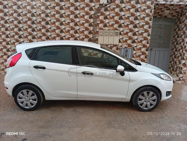 ford fiesta essence 