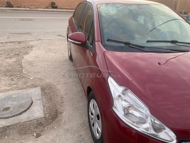 Peugeot 208 Diesel Manuelle 2015 à Salé