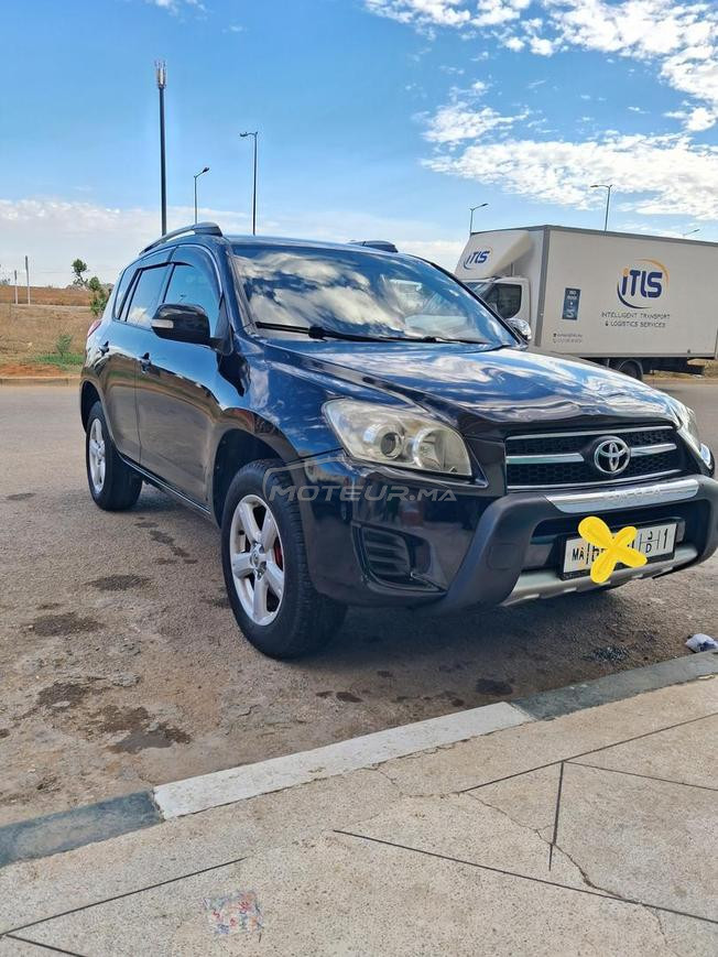 RAV 4 comme neuve