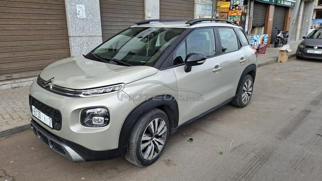 je mets en vente ma voiture bien entretenue et bon