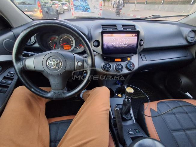 RAV 4 comme neuve