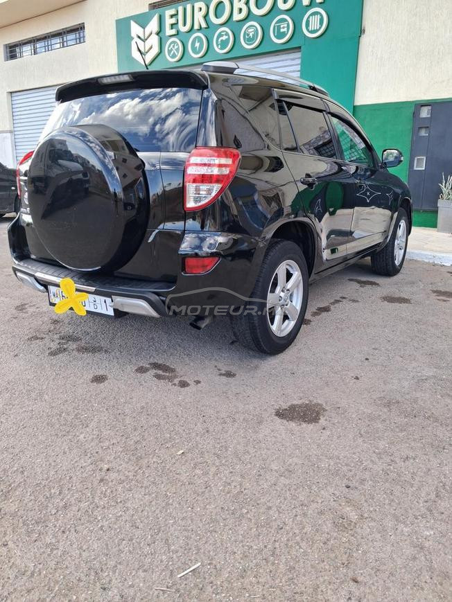 RAV 4 comme neuve