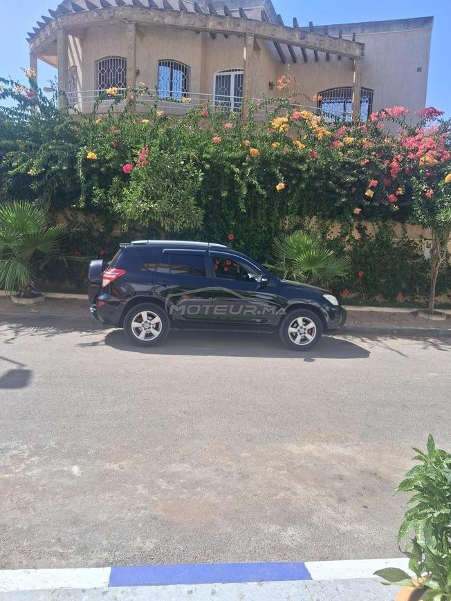 RAV 4 comme neuve