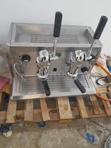 آلة قهوة احترافية ماركة GAGGIA - 2