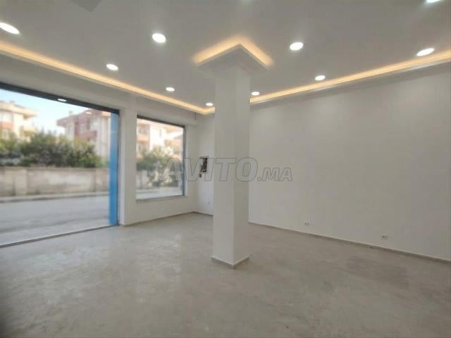 محل تجاري 90م2 في بوليو - 2