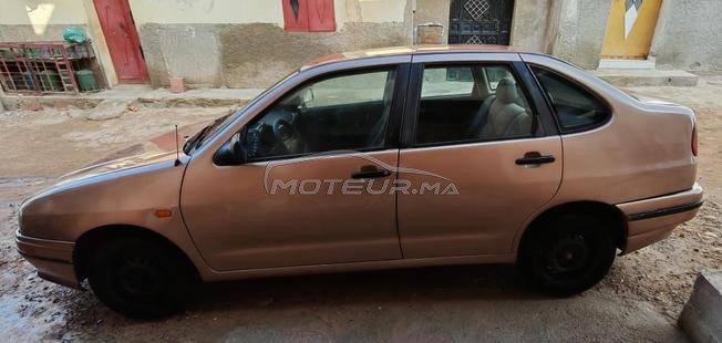 SEAT  kortoba