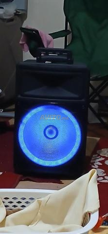 Grand baffle Bluetooth pour événements, encore neuf - 2
