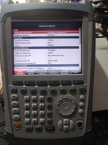Analyseur de spectre ROHDE & SCHWARZE FSH4 - 2