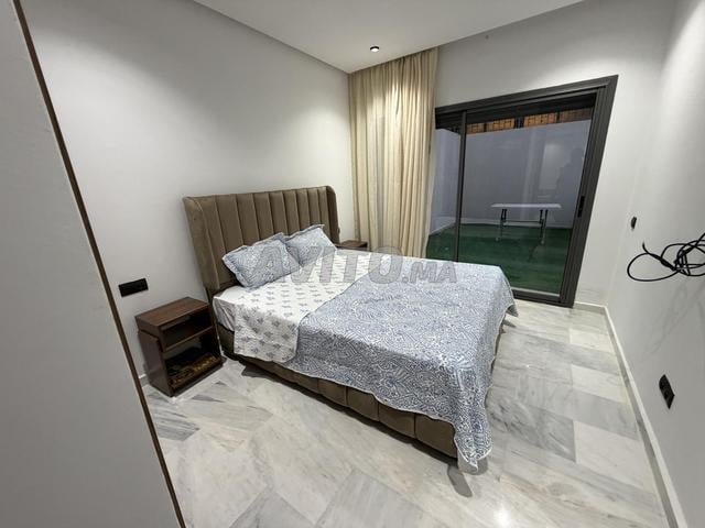 🏠 Studio meublé à louer – Roches Noires