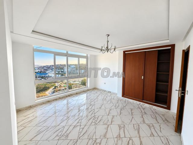 Appartement à vendre 86m² à Malabata avec vue magnifique - 2