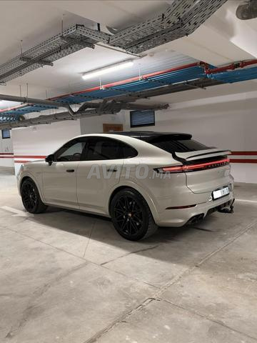 Porsche Cayenne coupé sport design
