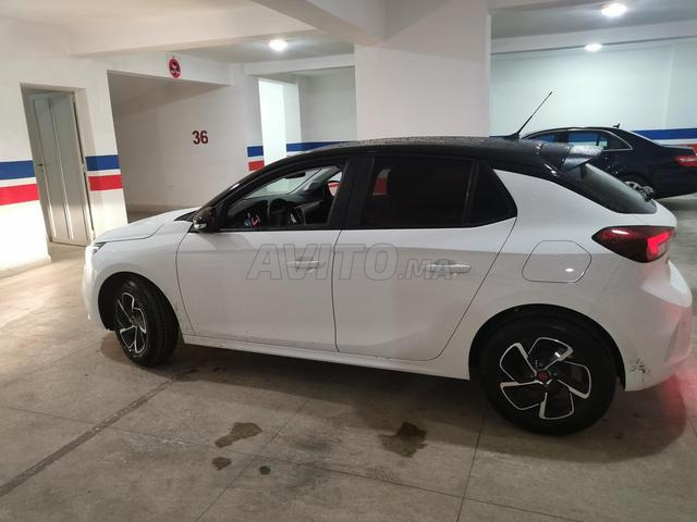 Opel Corsa Essence 2021
